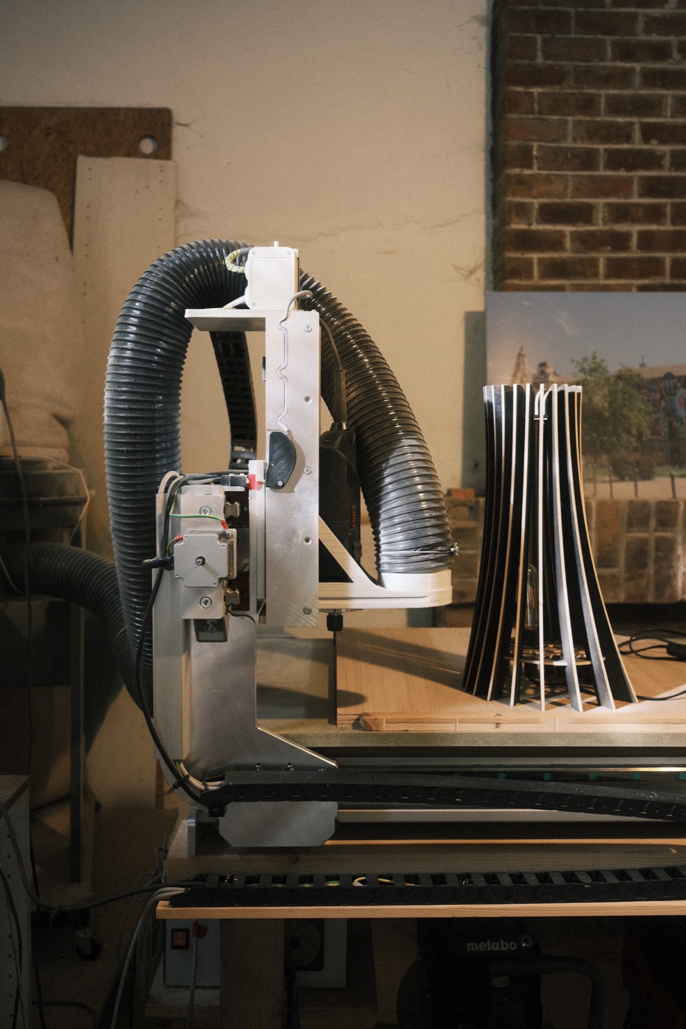 Machine CNC dans l'atelier RW Studio