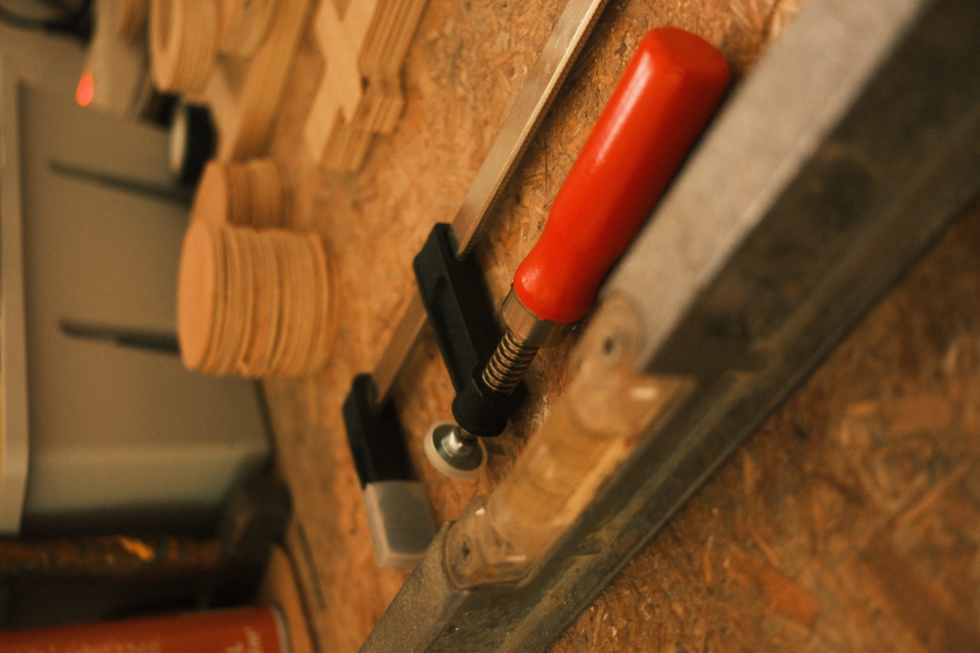 Établi et outils de l'atelier
